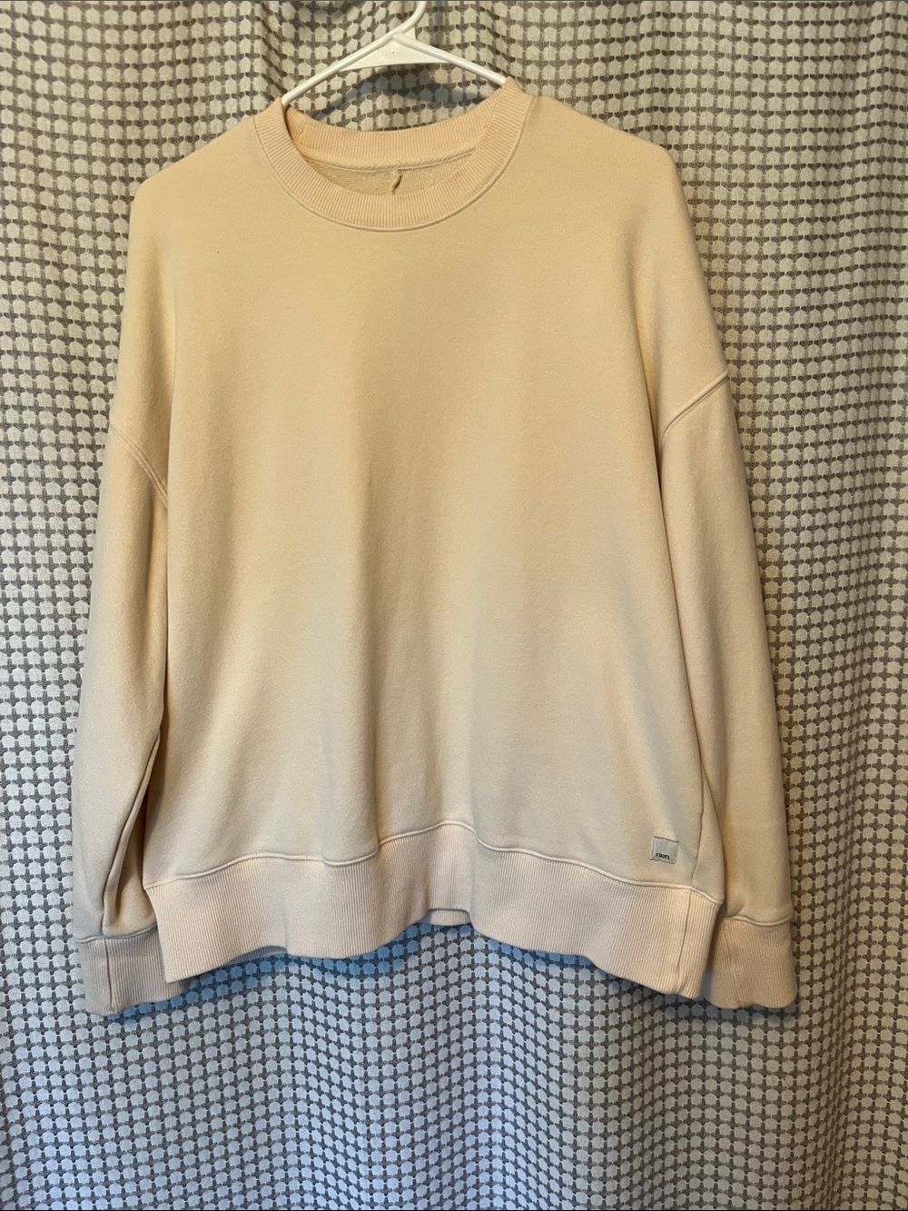 Vuori Cream Crewneck Sweatshirt